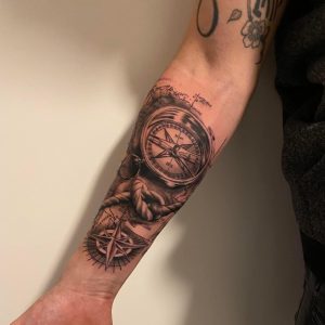 Tattoo op arm